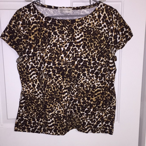 Jones New York Tops - Jones New York XL Leopard T-shirt Top